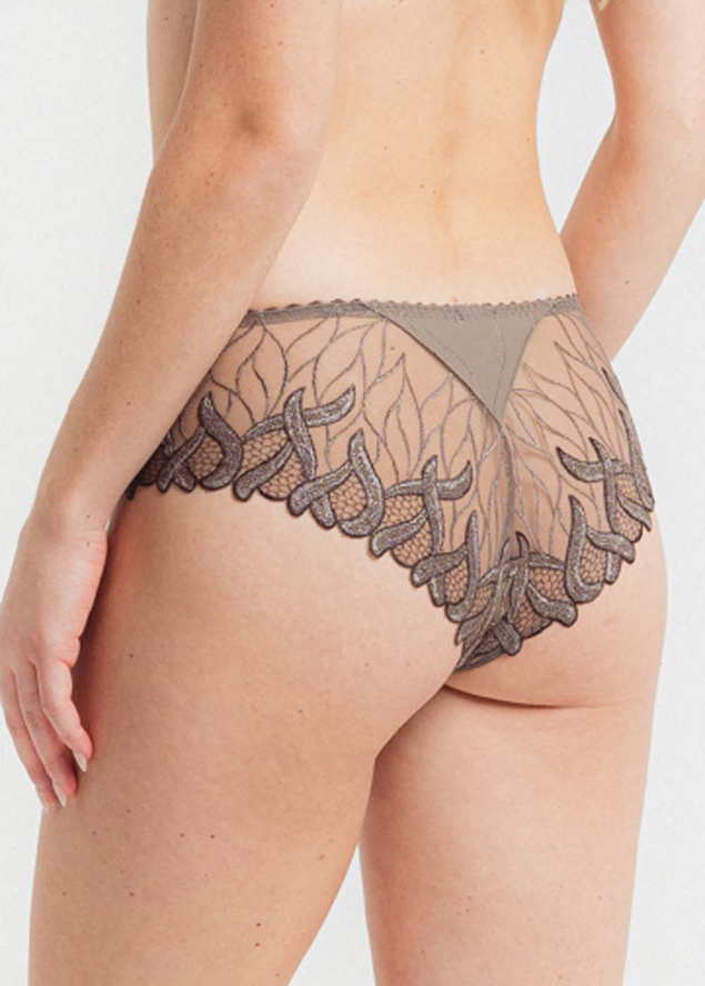 Shorty Louisa Bracq